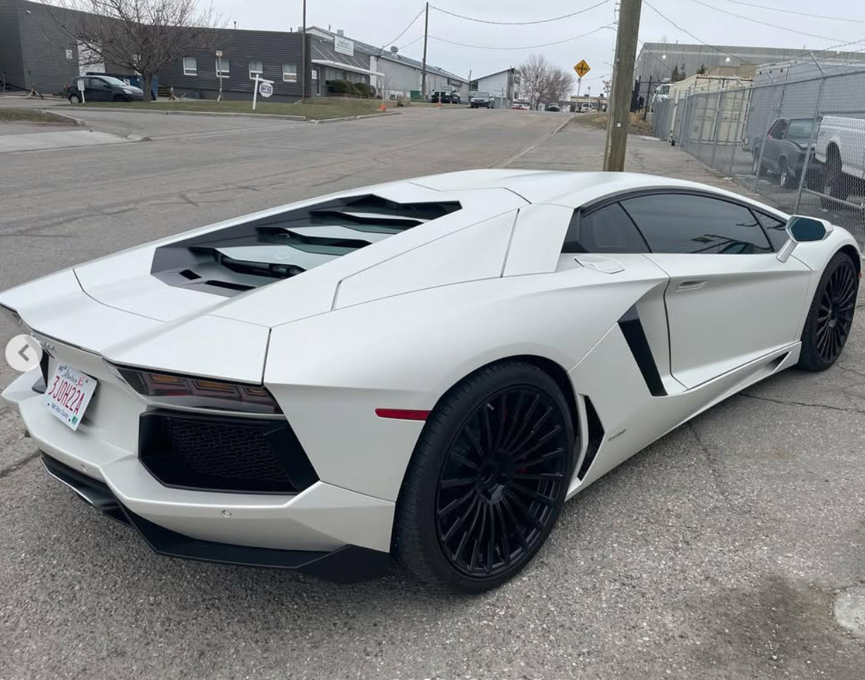White Lamborghini Aventador